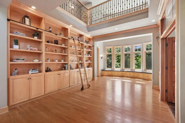 $1,599,000 | 18844 Bearpath Trail, Eden Prairie, MN 55347