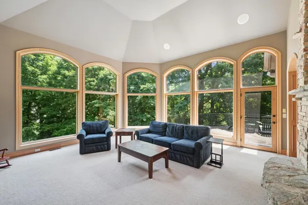 $1,599,000 | 18844 Bearpath Trail, Eden Prairie, MN 55347