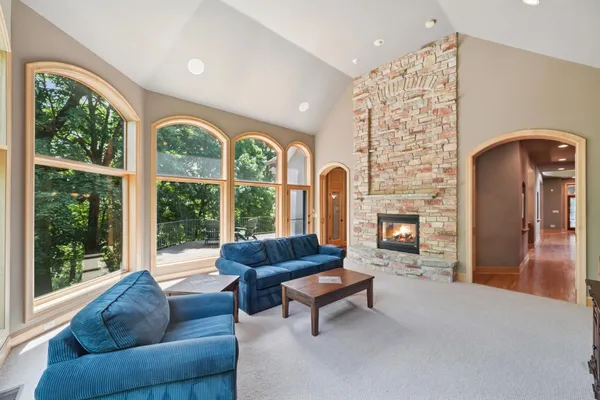 $1,599,000 | 18844 Bearpath Trail, Eden Prairie, MN 55347