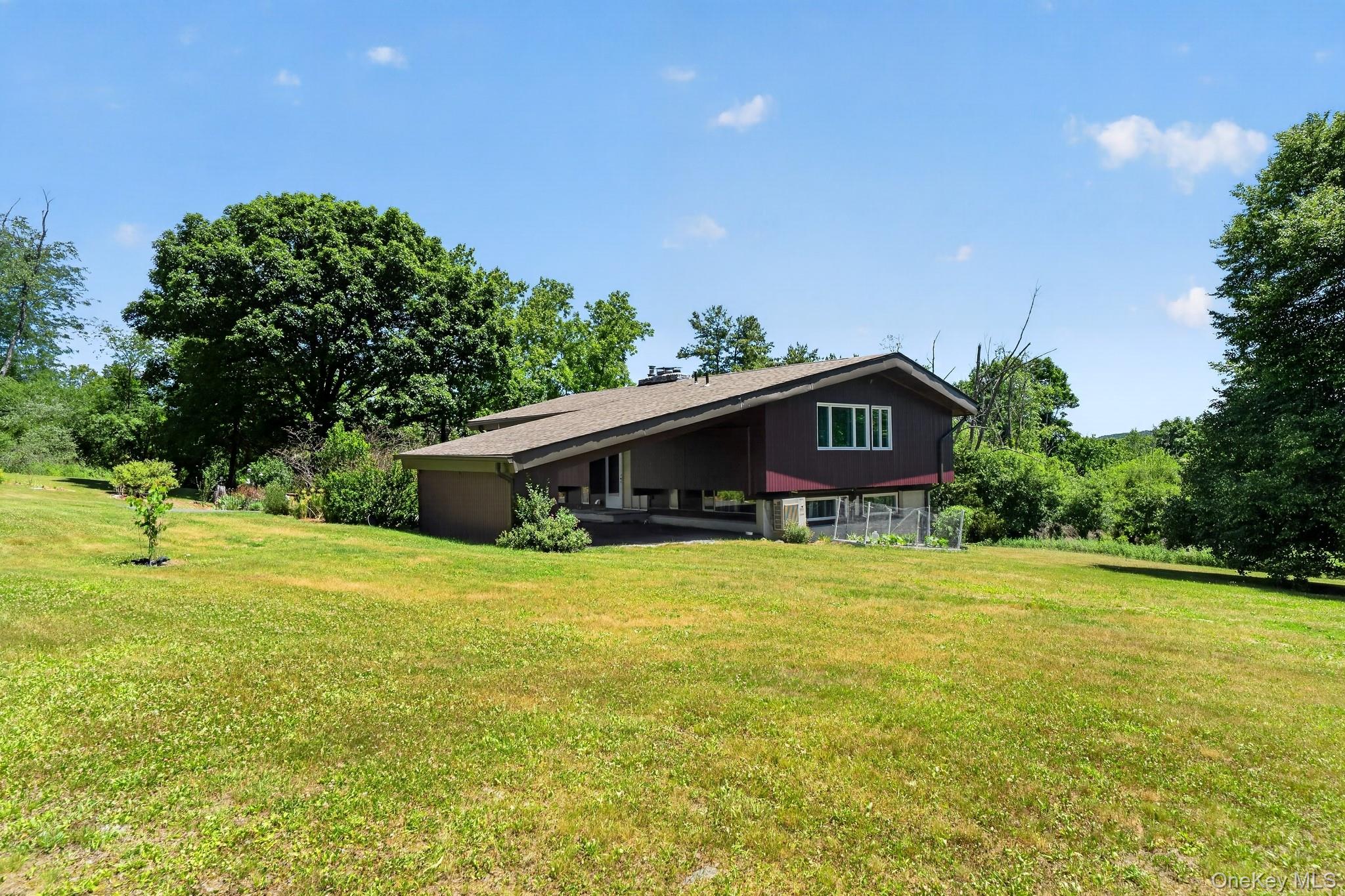 424 Laroe Road Chester, NY 10918 - Photo 24 of 43