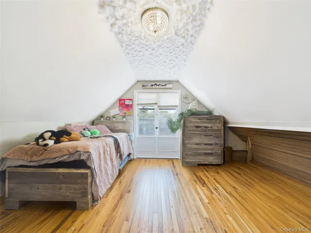 $600,000 | 554 South 8th Street, Lindenhurst, NY 11757