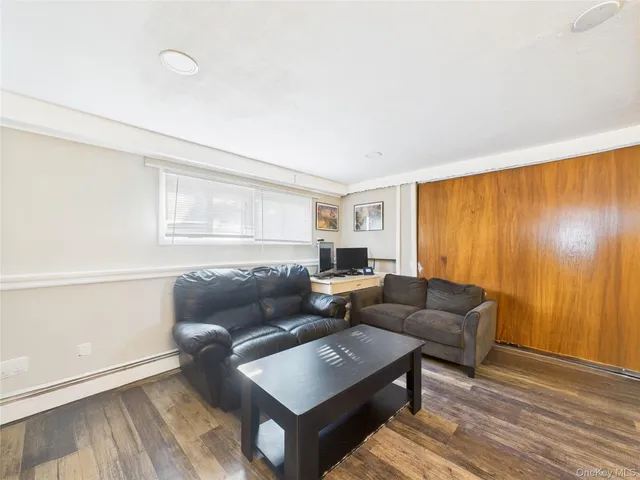 $600,000 | 554 South 8th Street, Lindenhurst, NY 11757