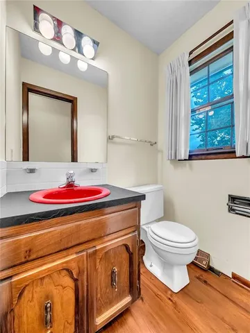 $424,900 | 907 North Forest Lane, Liberty, MO 64068