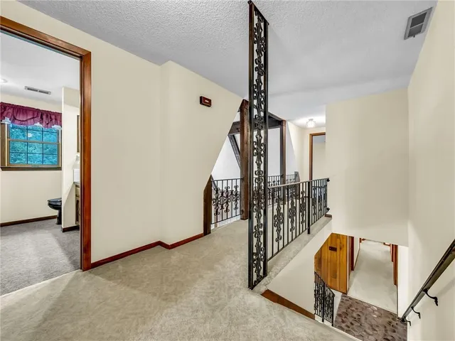 $424,900 | 907 North Forest Lane, Liberty, MO 64068