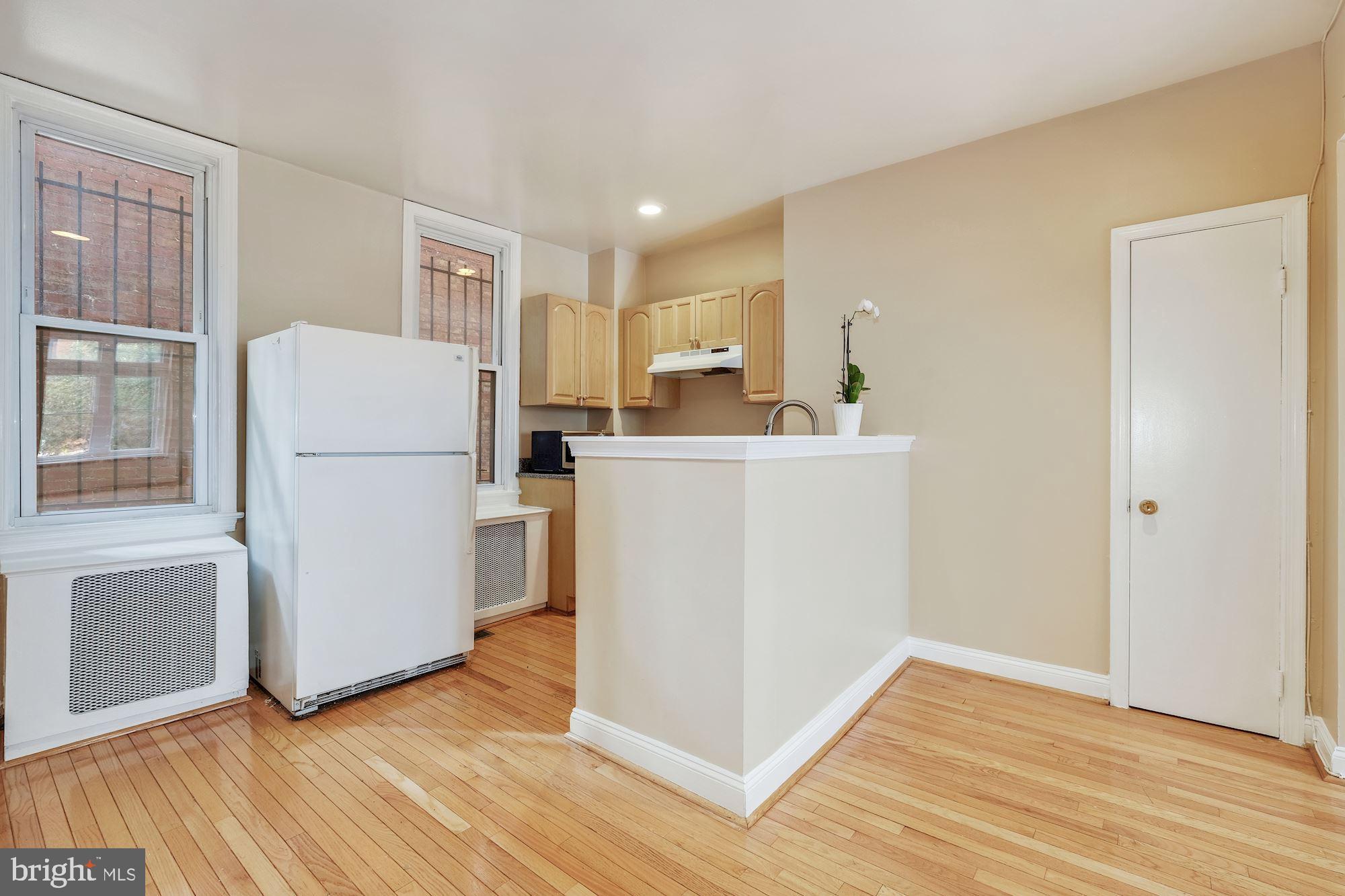 1724 18th Street Northwest Washington, DC 20009 - Photo 14 of 32