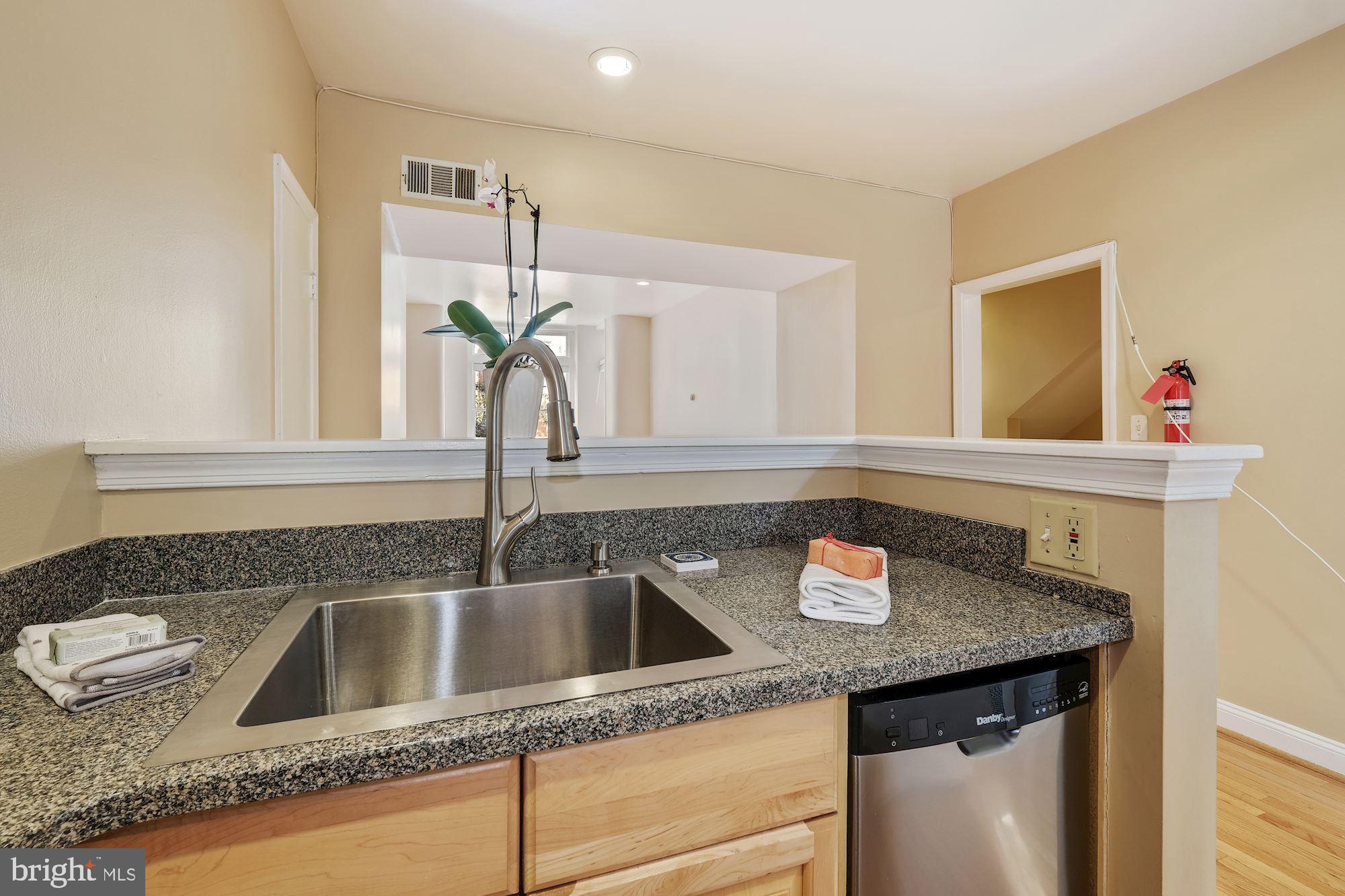 1724 18th Street Northwest Washington, DC 20009 - Photo 17 of 32