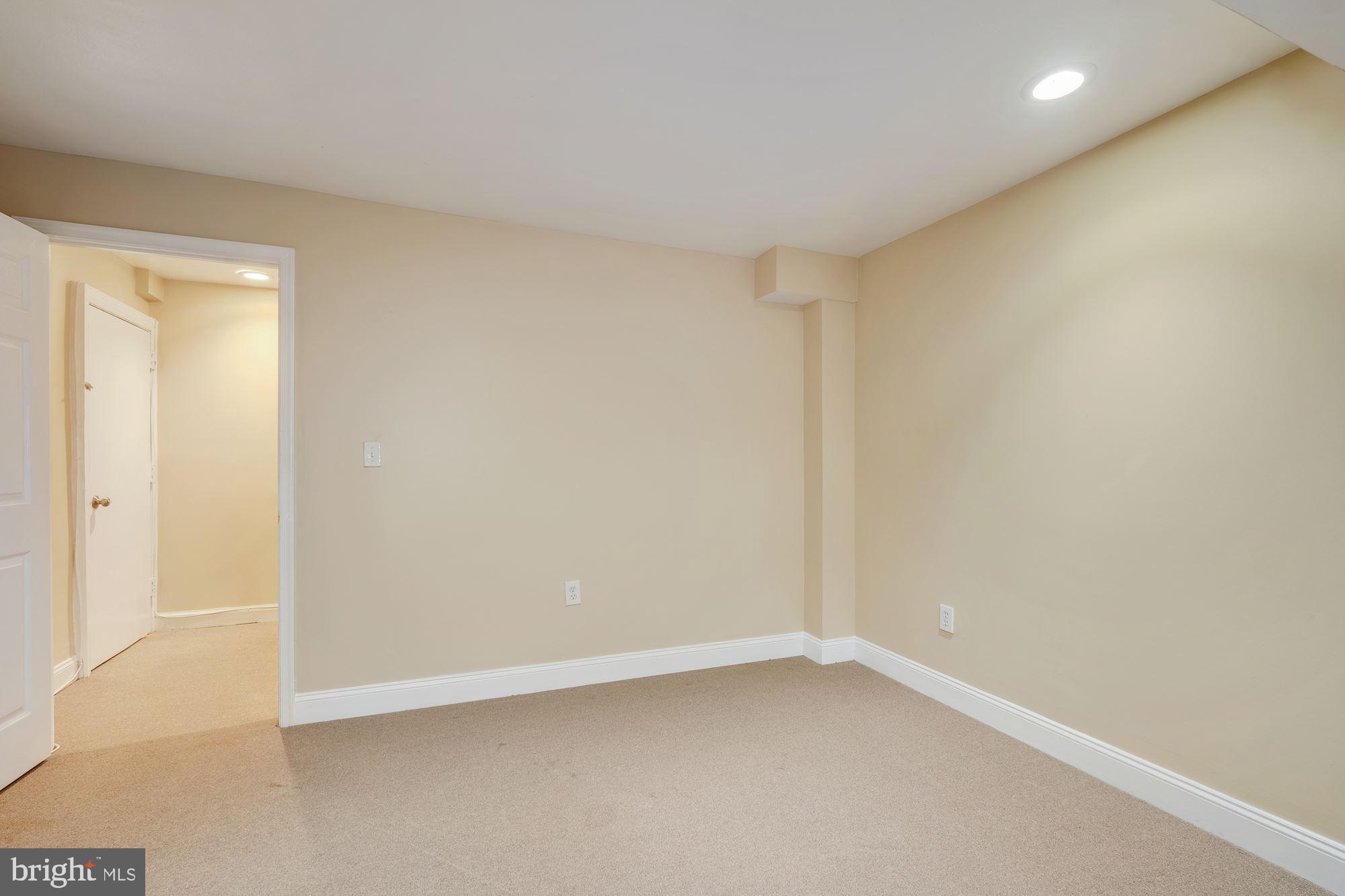 1724 18th Street Northwest Washington, DC 20009 - Photo 21 of 32