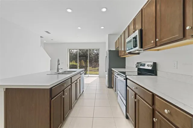 a close view of sink and tap