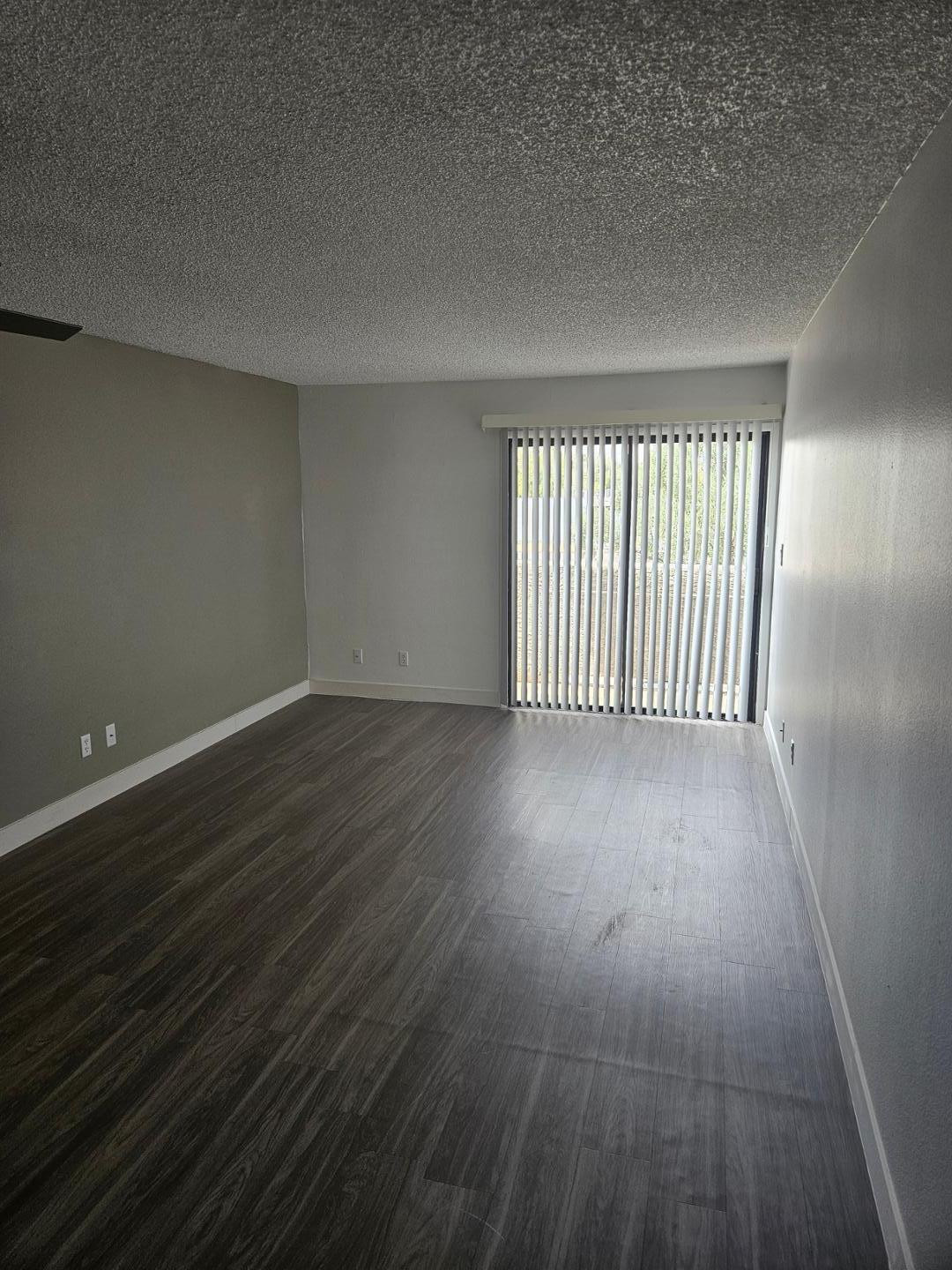935 North Granite Reef Road, Unit 141 Scottsdale, AZ 85257 - Photo 3 of 21 Photo #3