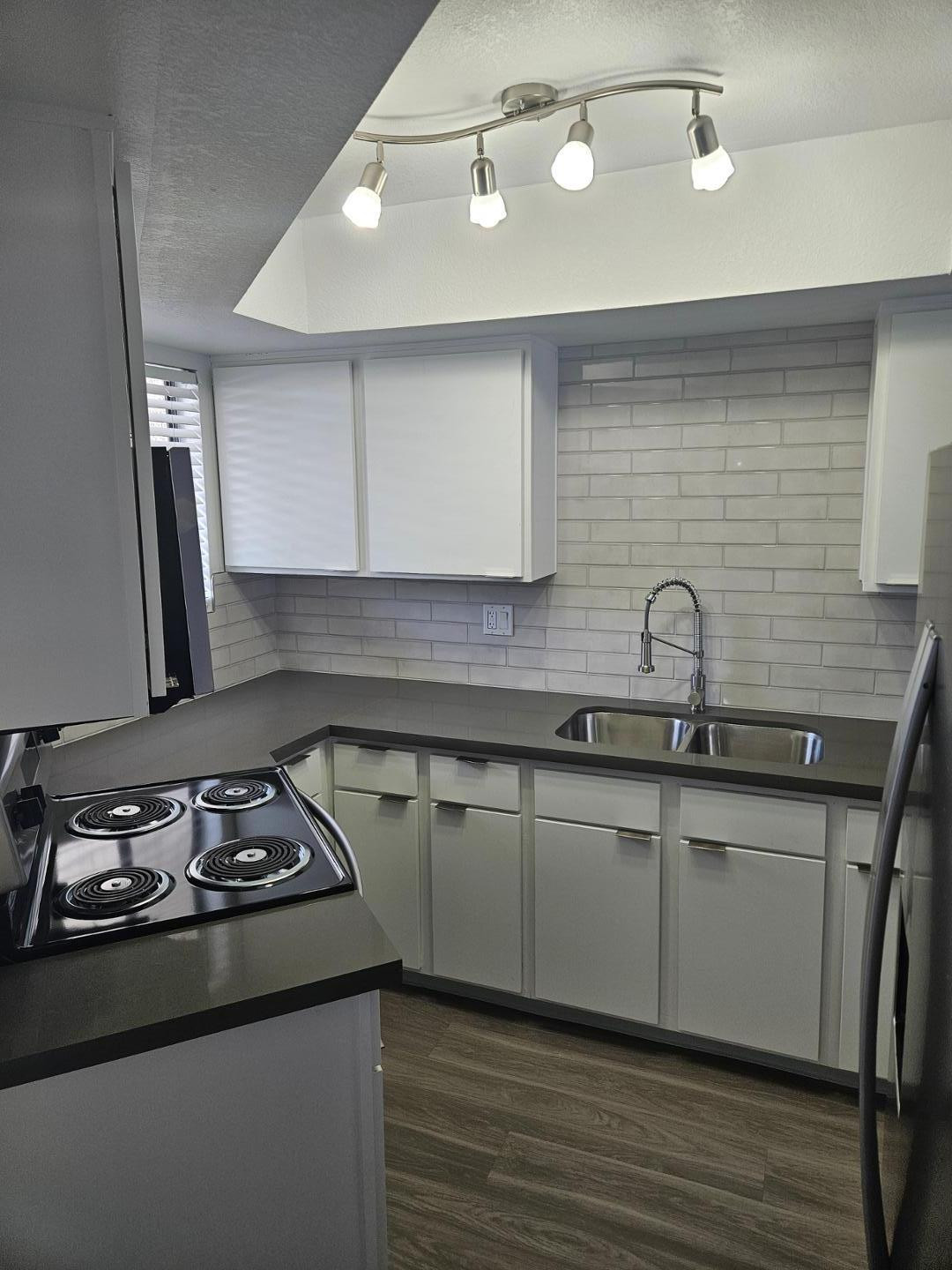 935 North Granite Reef Road, Unit 141 Scottsdale, AZ 85257 - Photo 4 of 21 Photo #4