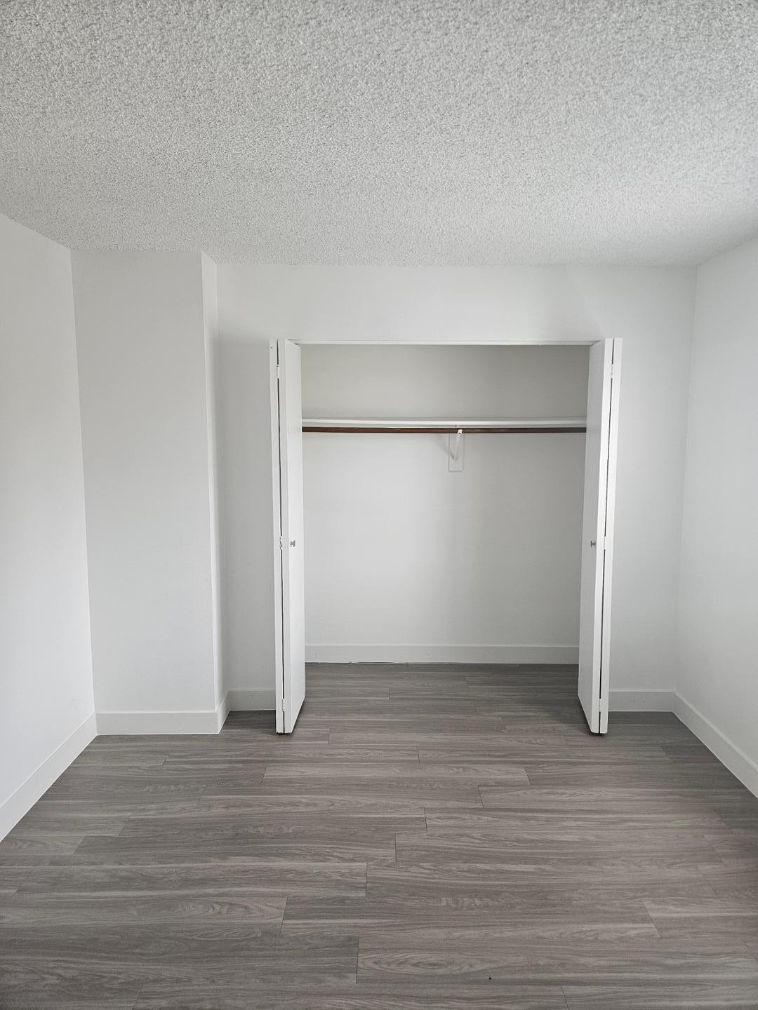 935 North Granite Reef Road, Unit 141 Scottsdale, AZ 85257 - Photo 10 of 21 Photo #10