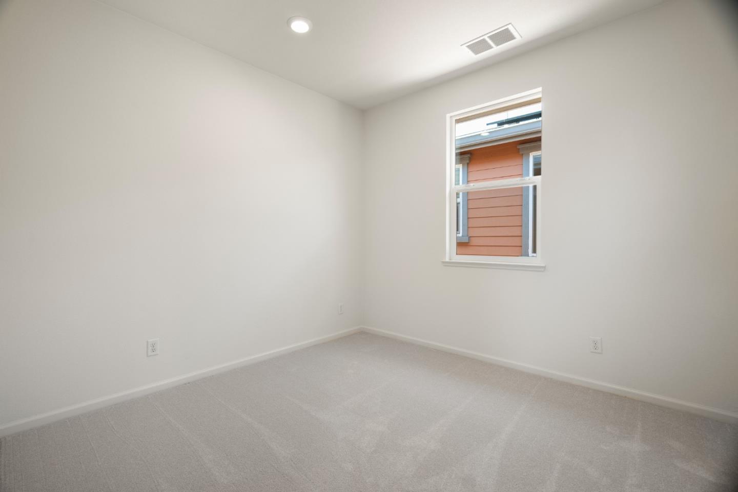 1789 Infinity Way San Jose, CA 95122 - Photo 34 of 44 an empty room with a workspace