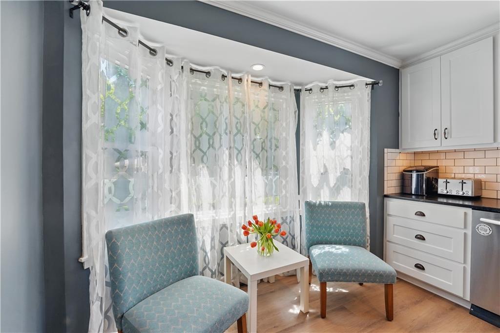 9849 Riggs Overland Park, KS 66212 - Photo 15 of 54