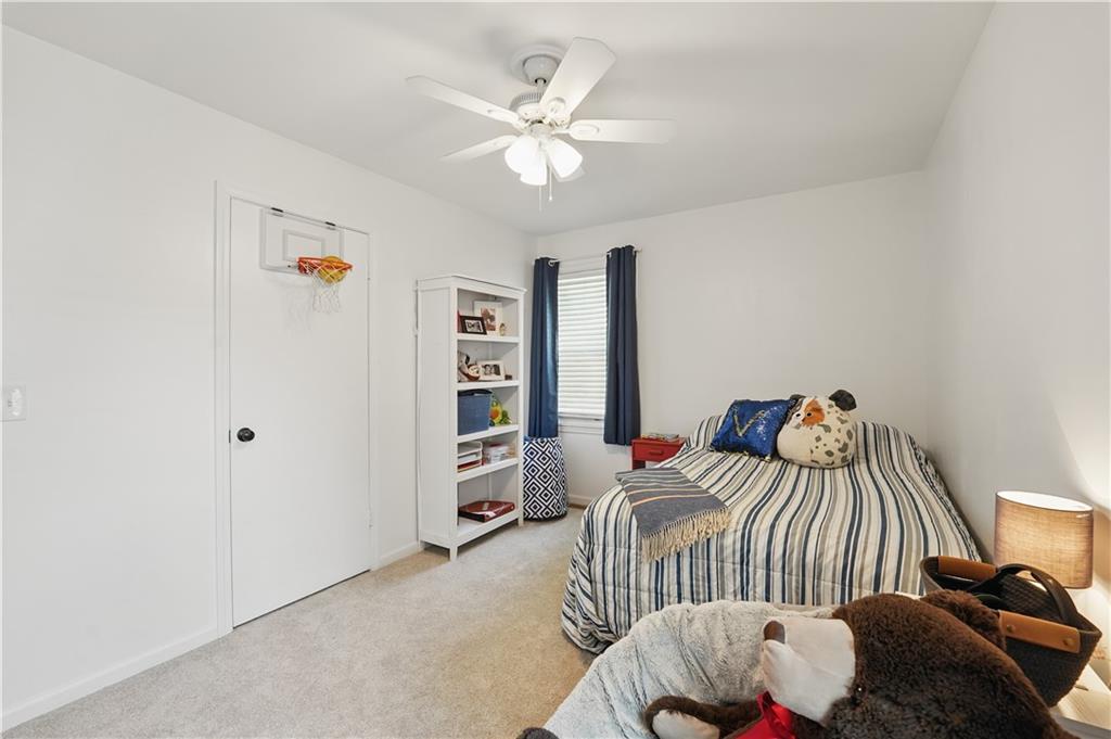 9849 Riggs Overland Park, KS 66212 - Photo 21 of 54