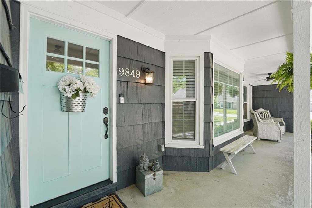 9849 Riggs Overland Park, KS 66212 - Photo 3 of 54