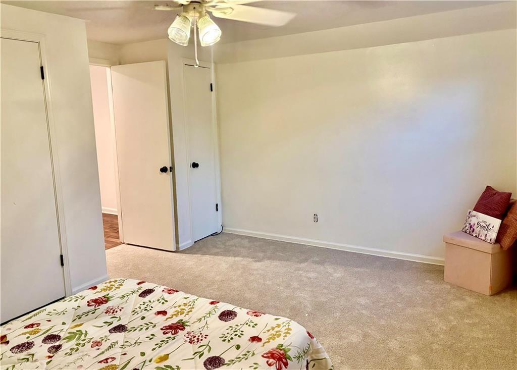 9849 Riggs Overland Park, KS 66212 - Photo 31 of 54