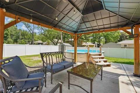 $535,000 | 9849 Riggs, Overland Park, KS 66212