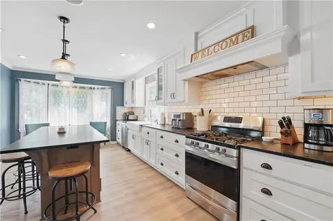 $535,000 | 9849 Riggs, Overland Park, KS 66212