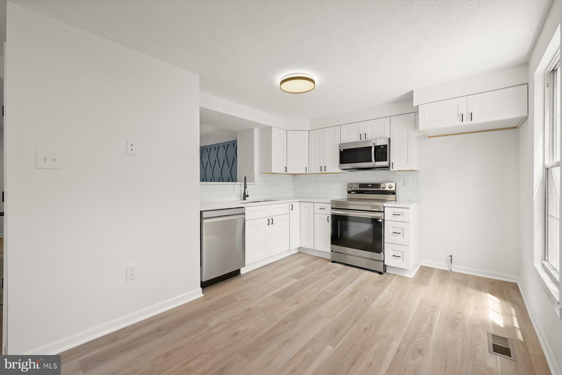 7833 Paddock Way Baltimore, MD 21244 - Photo 12 of 44