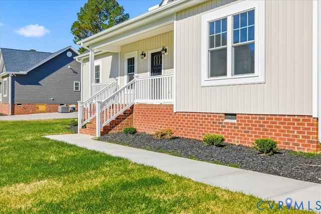 $369,900 | 5102 Front Drive, Petersburg, VA 23803