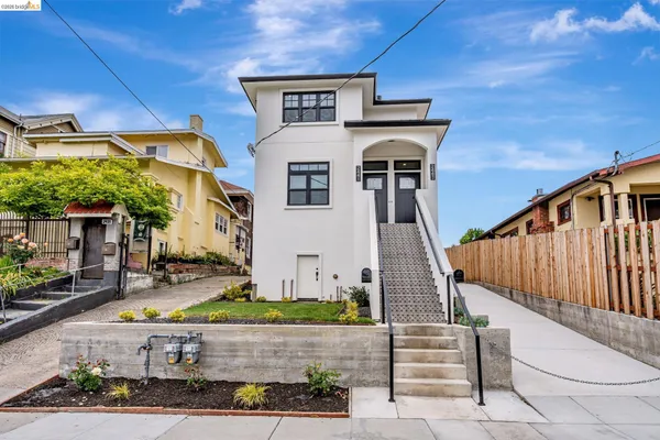 $4,500 | 2443 13th Avenue, Oakland, CA 94606