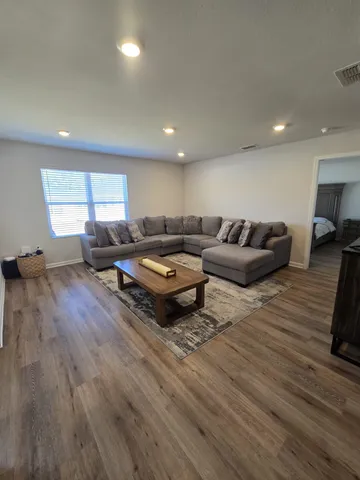 $2,900 | 1964 Catbird Trail, Tallahassee, FL 32311