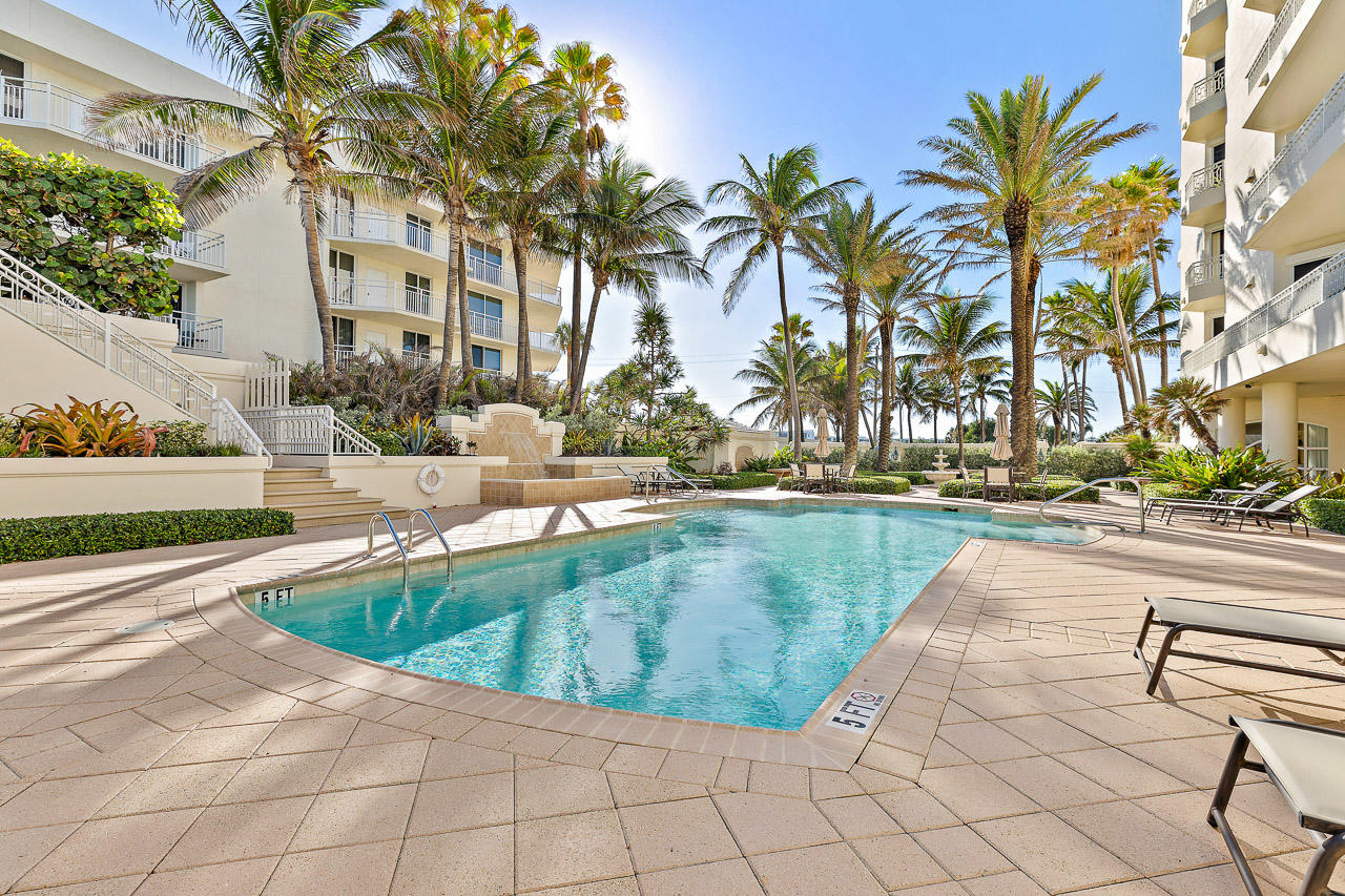 19950 South Beach Road, Unit 9N Jupiter, FL 33469 - Photo 27 of 29 Claridge Pool