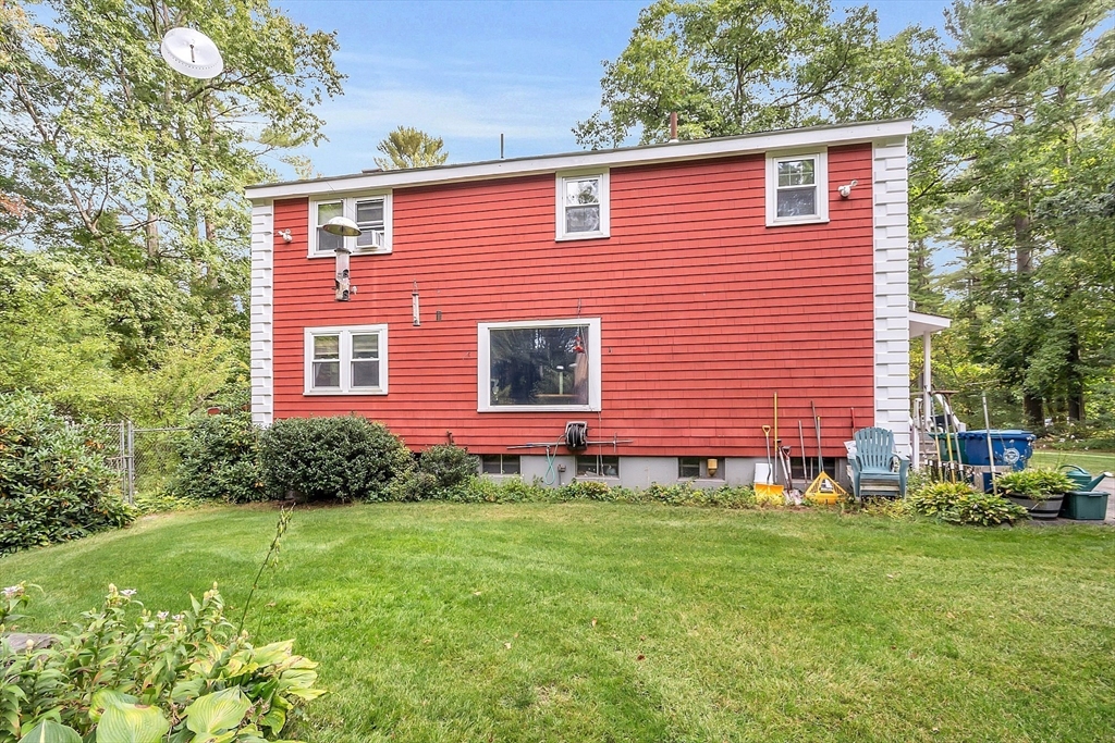 51 Whipple Road Billerica, MA 01821 - Photo 8 of 25