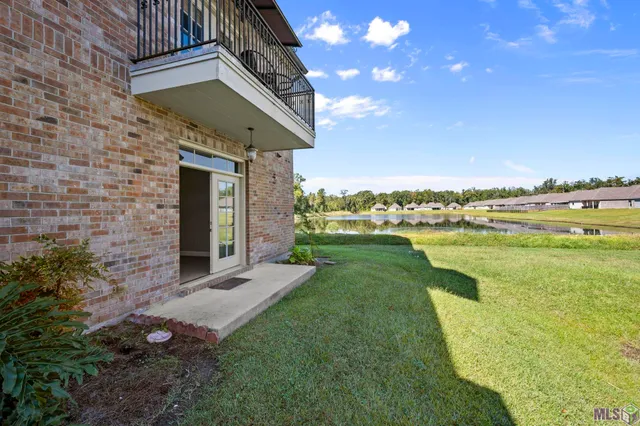 $119,000 | 888 South Kenilworth Parkway, Unit 1A, Baton Rouge, LA 70820