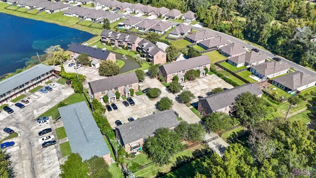 $119,000 | 888 South Kenilworth Parkway, Unit 1A, Baton Rouge, LA 70820