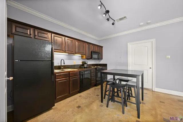 $119,000 | 888 South Kenilworth Parkway, Unit 1A, Baton Rouge, LA 70820