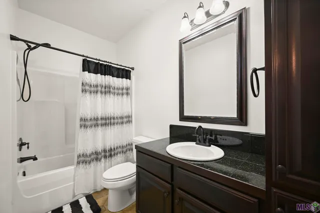 $119,000 | 888 South Kenilworth Parkway, Unit 1A, Baton Rouge, LA 70820