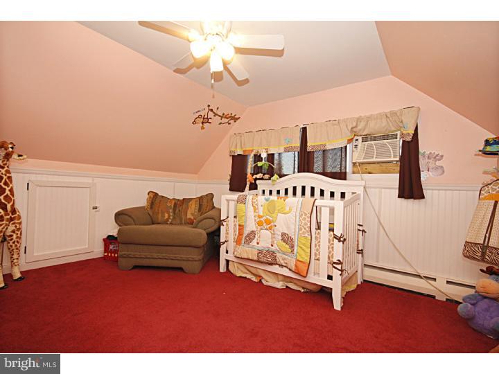 91 Wildflower Road Levittown, PA 19057 - Photo 12 of 16 Gallery Image 12