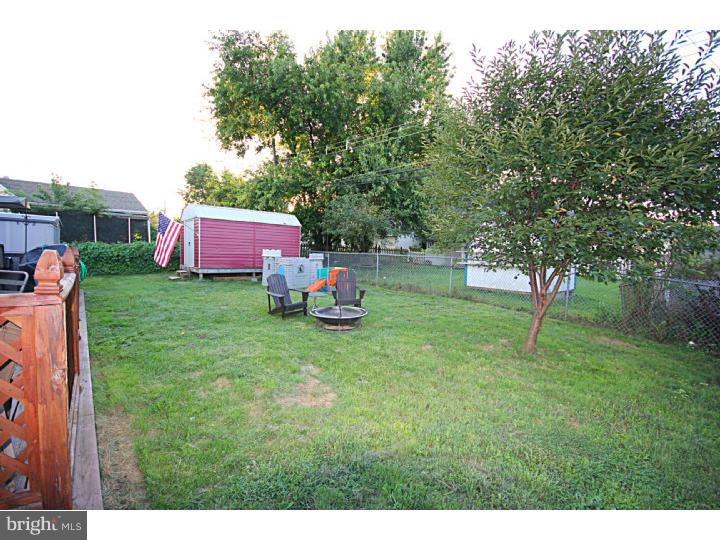 91 Wildflower Road Levittown, PA 19057 - Photo 15 of 16 Gallery Image 15