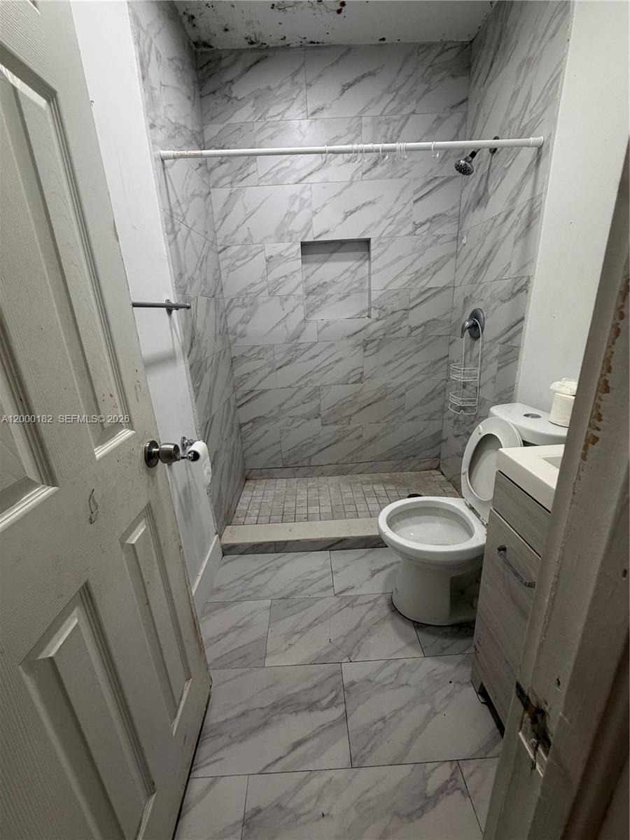2770 Southwest 33rd Avenue Miami, FL 33133 - Photo 5 of 12