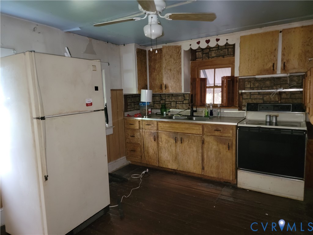 9494 Maryus Road Hayes, VA 23072 - Photo 13 of 23