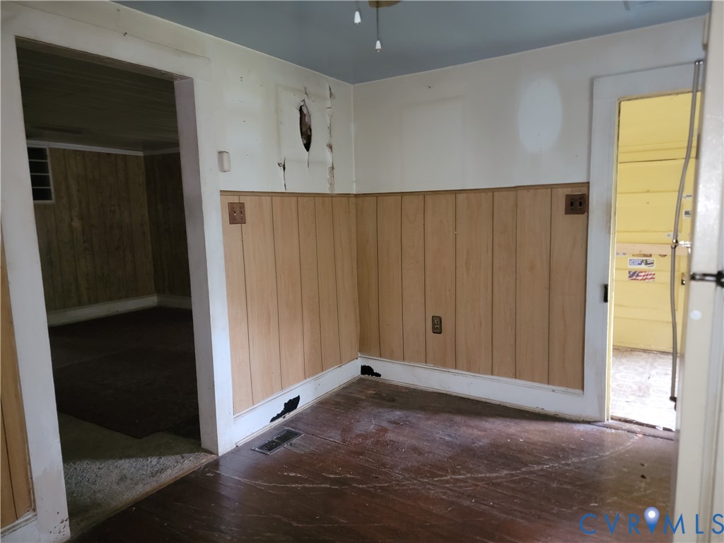 9494 Maryus Road Hayes, VA 23072 - Photo 14 of 23