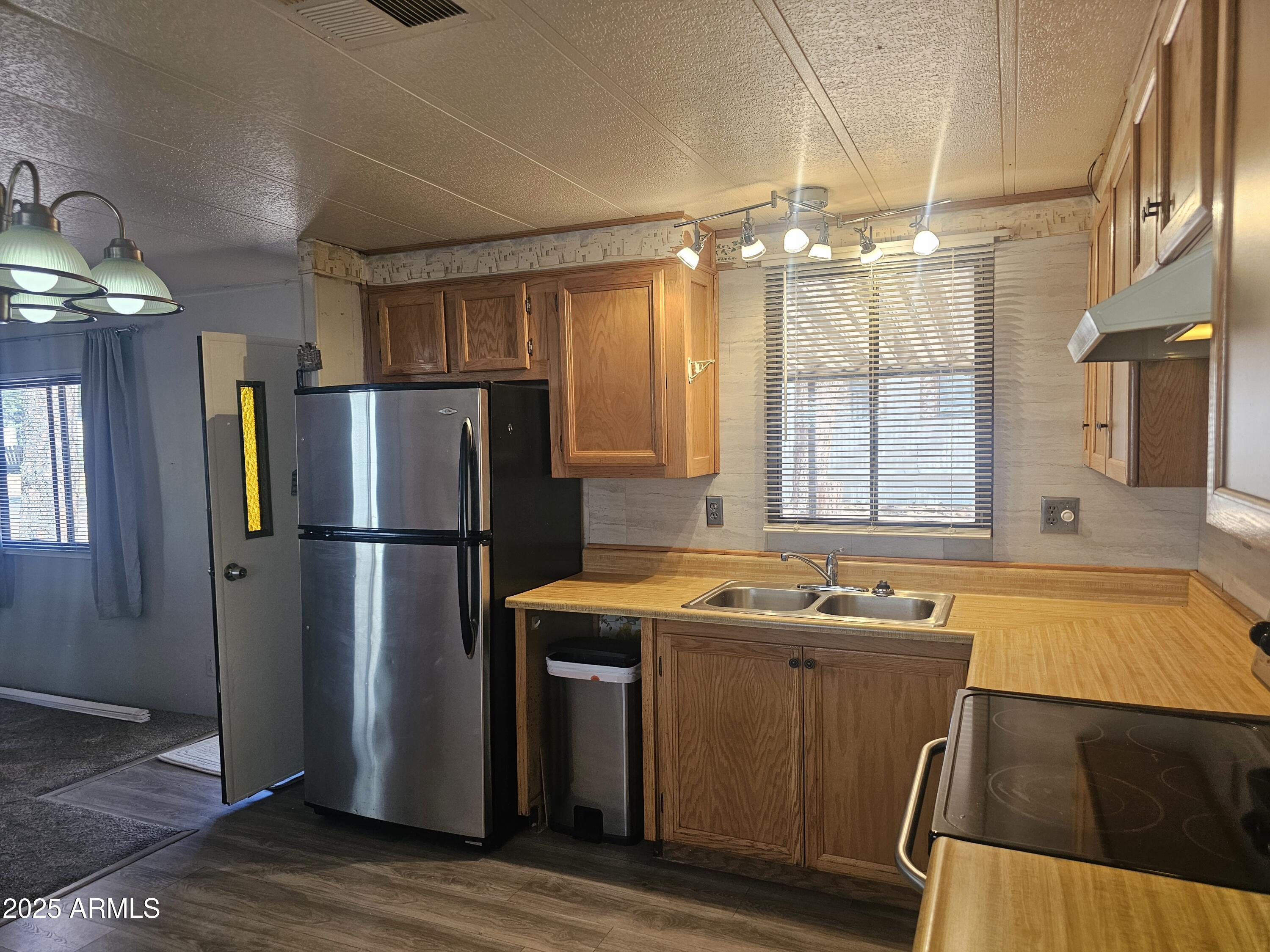 705 East Miller Road, Unit 19 Payson, AZ 85541 - Photo 8 of 20 Kitchen