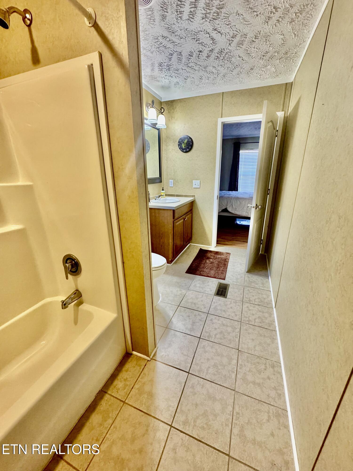 206 Randall Fugate Road Spring City, TN 37381 - Photo 20 of 28 Guest Bath