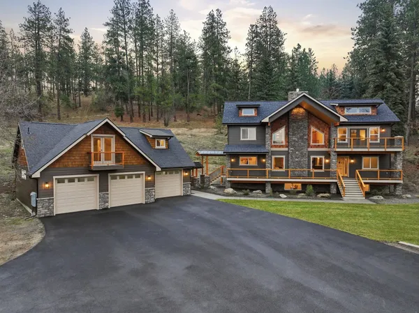 $2,000,000 | 13827 East 46th Avenue, Veradale, WA 99037