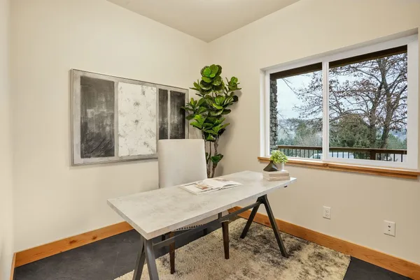 $2,000,000 | 13827 East 46th Avenue, Veradale, WA 99037