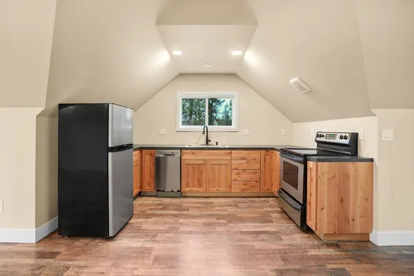 $2,000,000 | 13827 East 46th Avenue, Veradale, WA 99037