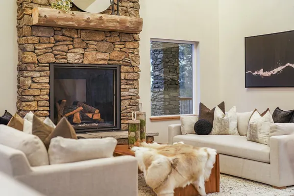 $2,000,000 | 13827 East 46th Avenue, Veradale, WA 99037