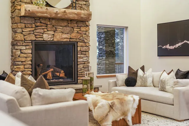 $2,000,000 | 13827 East 46th Avenue, Veradale, WA 99037