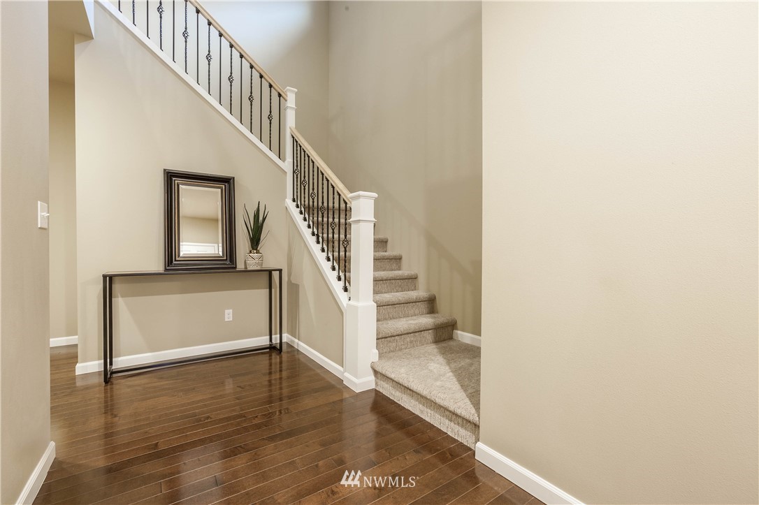 3405 176th Place Southeast Bothell, WA 98012 - Photo 2 of 18 Gallery Image 2