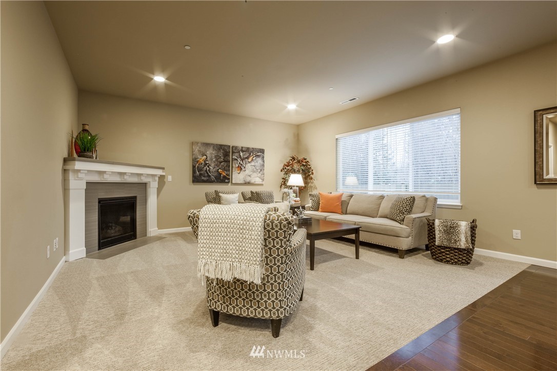 3405 176th Place Southeast Bothell, WA 98012 - Photo 3 of 18 Gallery Image 3