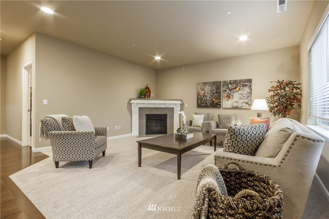 3405 176th Place Southeast Bothell, WA 98012 - Photo 4 of 18 Gallery Image 4