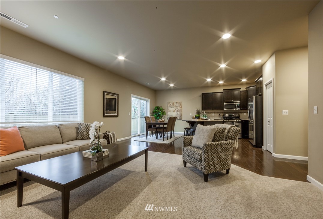 3405 176th Place Southeast Bothell, WA 98012 - Photo 5 of 18 Gallery Image 5