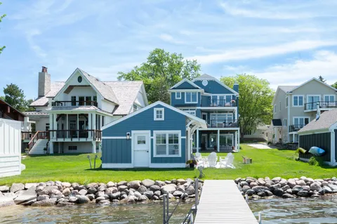 $3,200,000 | W267N2937 Peterson Drive, Pewaukee, WI 53072