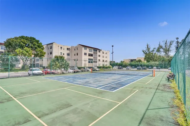 $120,000 | 2801 Somerset Drive, Unit 408, Lauderdale Lakes, FL 33311